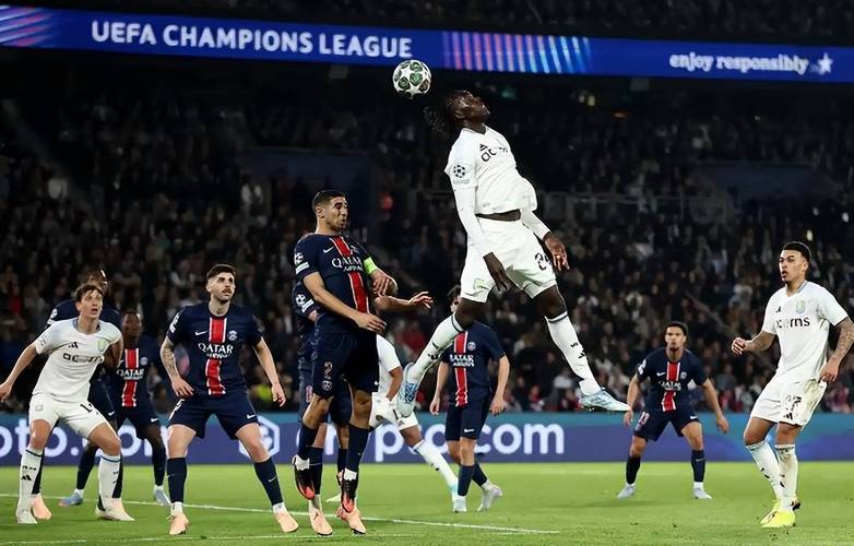 今晚西甲传出新动向，皇家马德里篮球队伤情更新，高层表态——压力陡增，身体对抗强度拉满的简单介绍