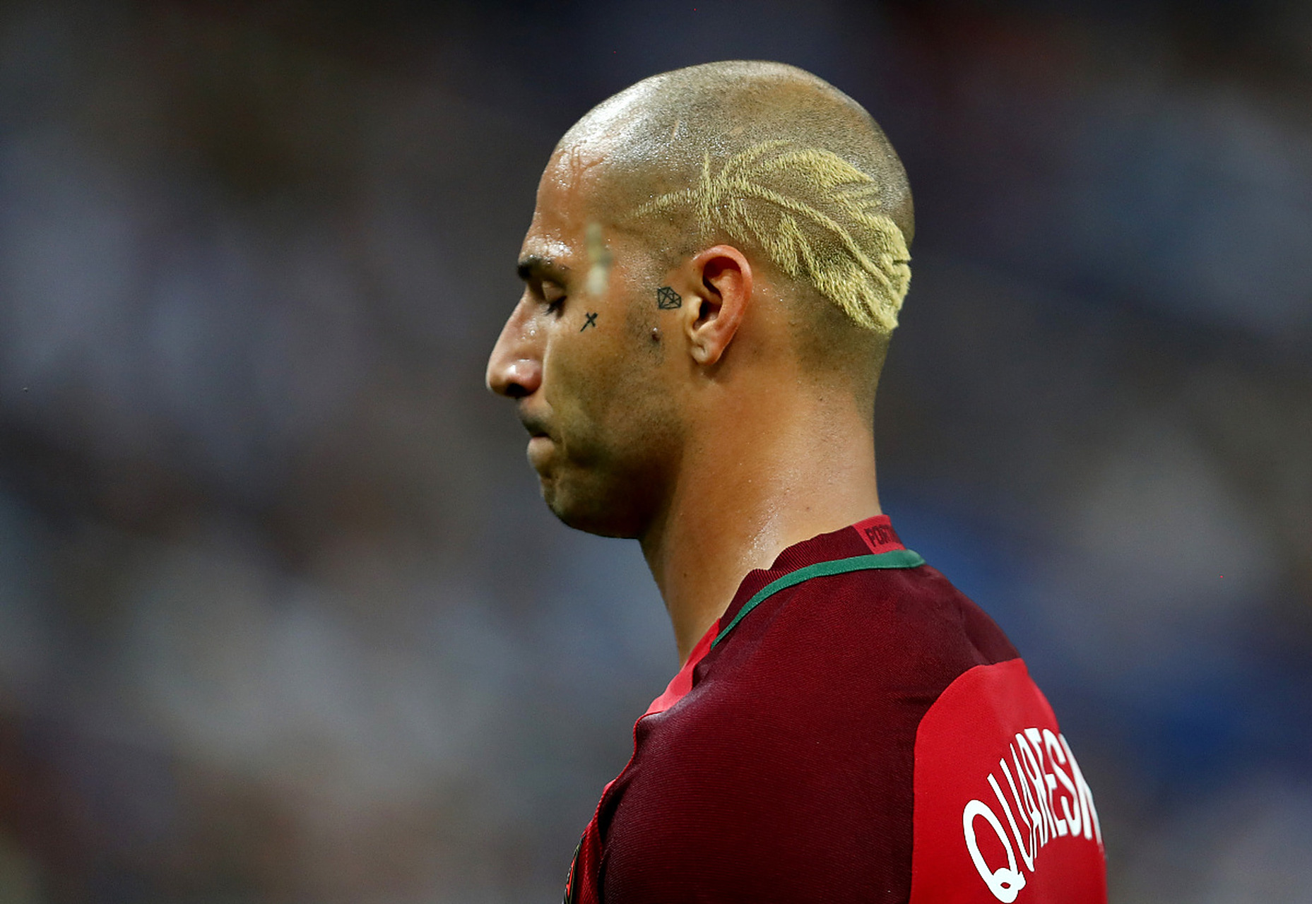 欧洲杯赛程吃紧；桑托斯赛前火线驰援；赛场秩序良好；赛程密集仍需轮换(足球欧洲杯赛事预测)