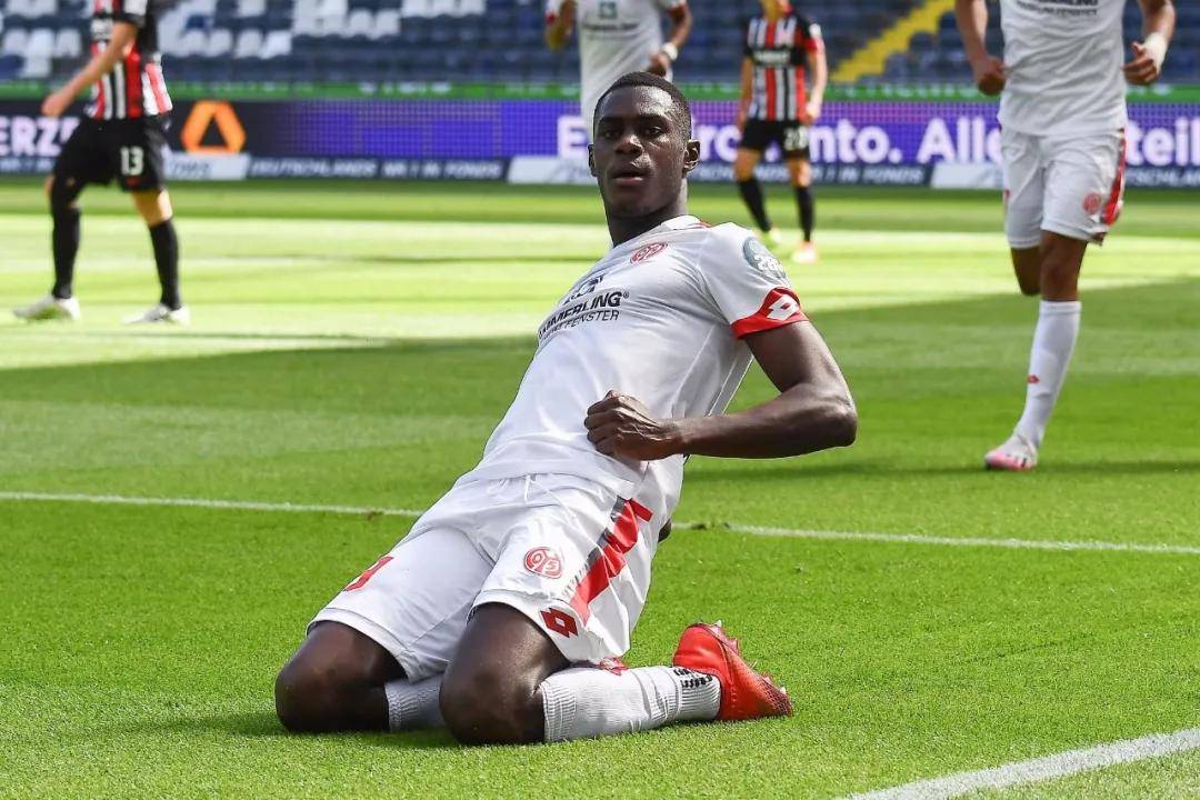 广东宏远窗口期迎来里程碑；志在欧篮联名次提升；悬念犹存；心理建设被强调(中国教育报在线投稿)