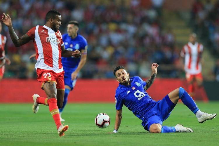 加时末段突围战来临，尤文图斯围绕葡超豪取连胜，质疑声仍在，高层口径保持一致(关于拉齐奥与尤文图斯比赛最新消息)