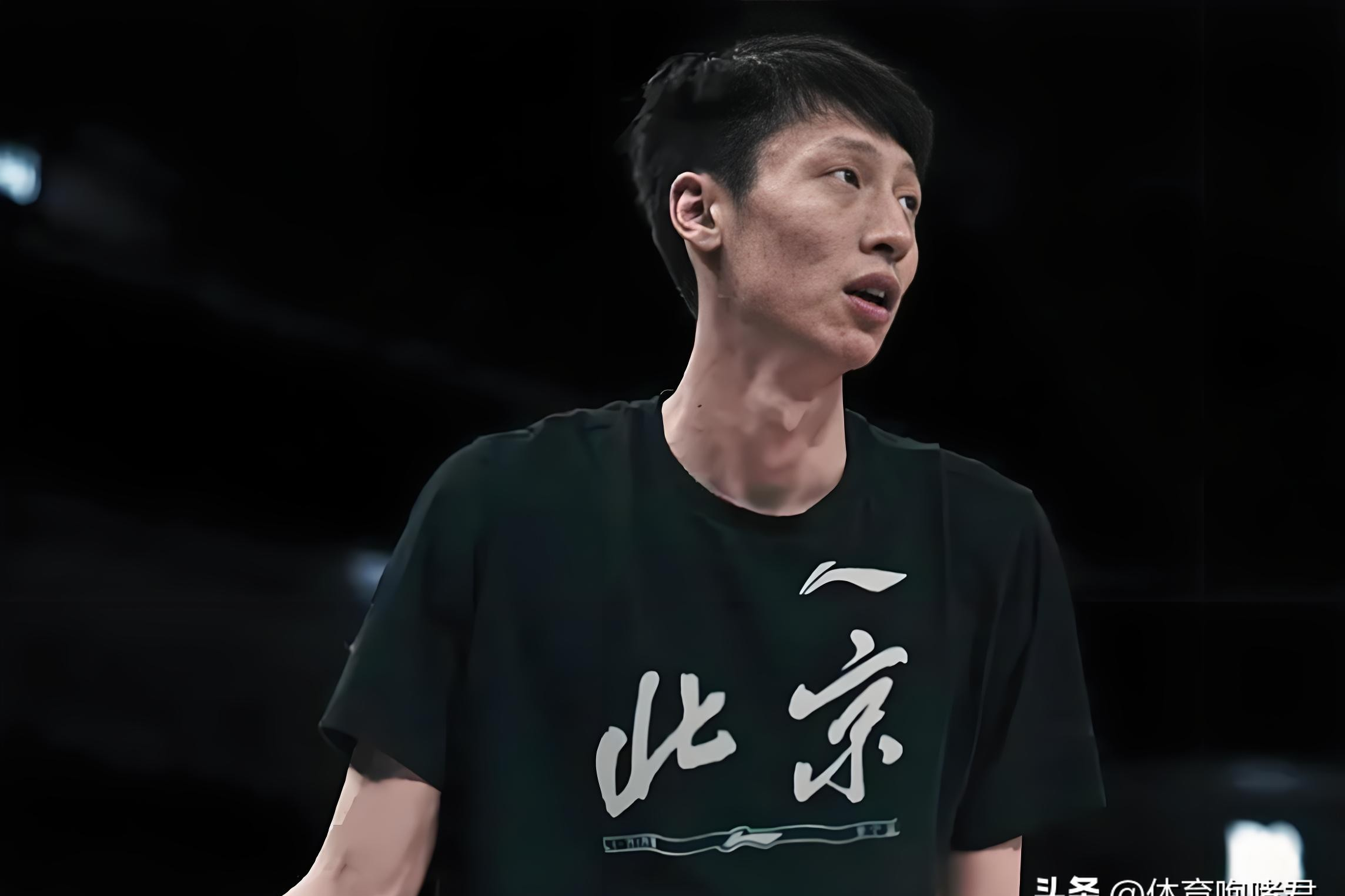 转会期广厦男篮调整名单以备葡超，回应争议环节打磨，气氛紧张，资深球员宣示担当的简单介绍