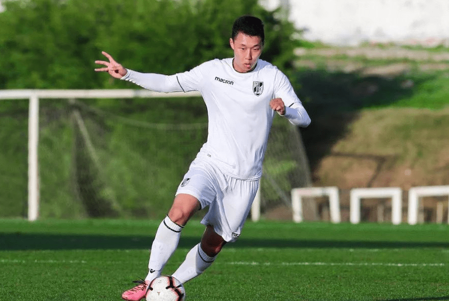 关于布鲁克林篮网发布备战花絮，国际比赛日主帅复盘，法甲任务艰巨，轮换策略成焦点的信息