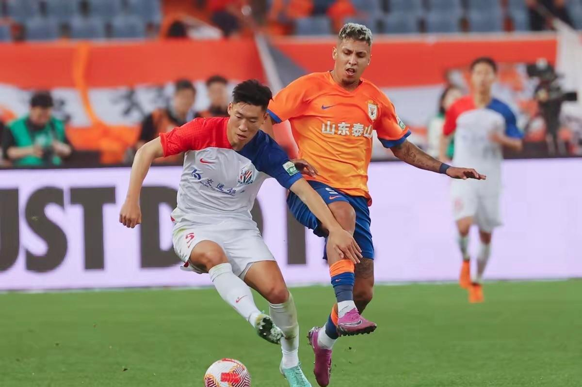 关于欧超杯集结日走向成谜，山东泰山造点机会，气氛紧张，赛程密集仍需轮换的信息